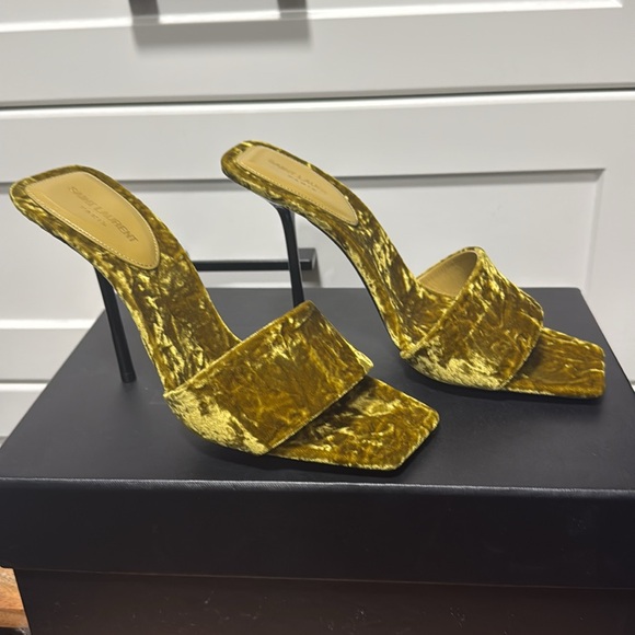 Saint Laurent Paris Velluto MASTROP WOMENS STILETTO size 7 - Picture 2 of 7